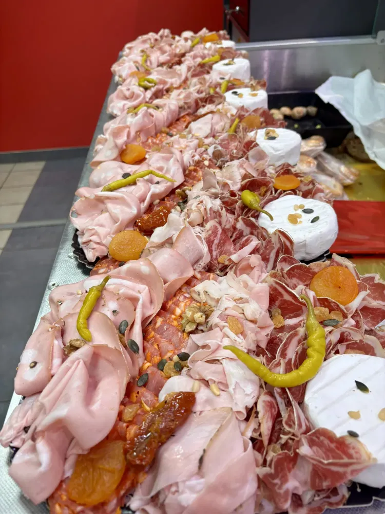 Côté charcuterie et traiteur (5webp